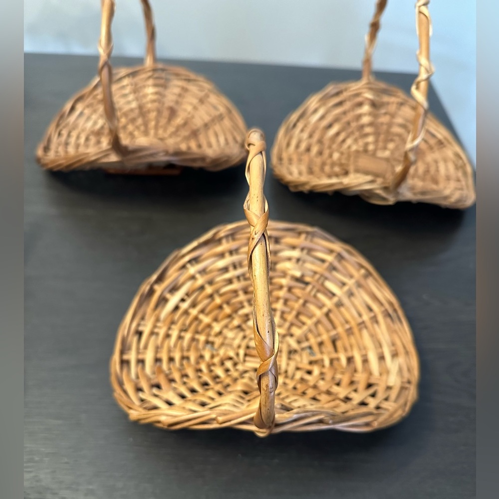Set of 3 Wicker Baskets With Tall Handles Brown Tan Christmas Farmhouse Decor - Picture 2 of 7